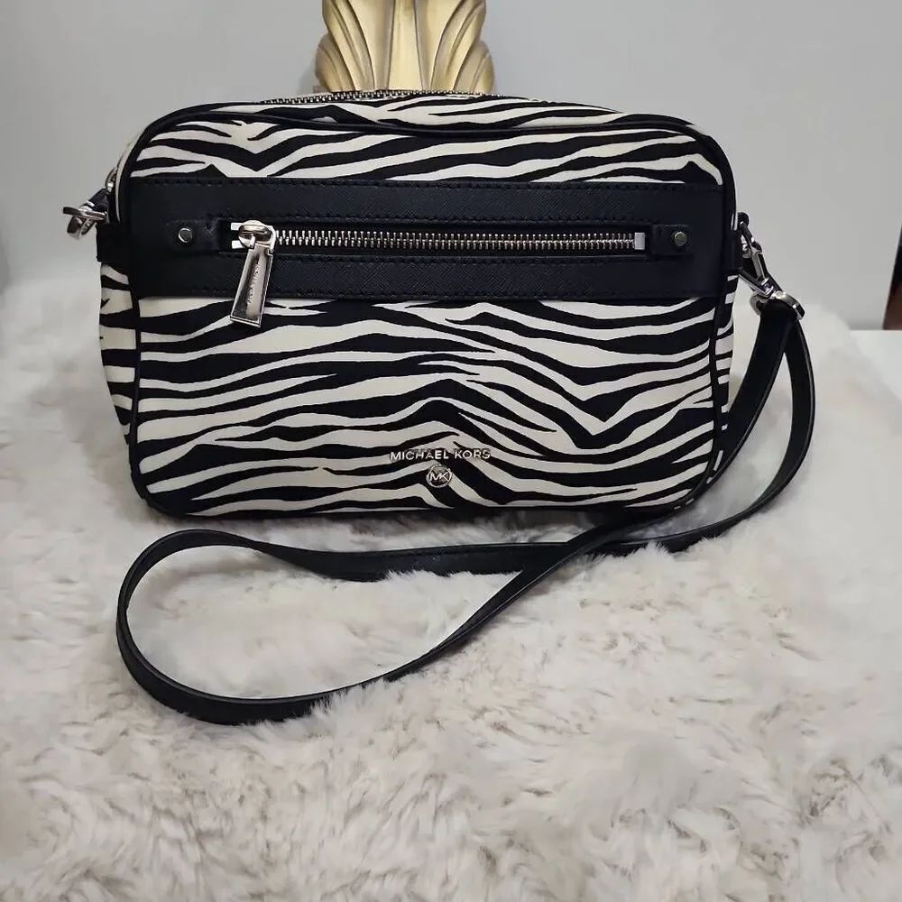 Michael Michael Kors Jet Set Large East West Crossbody bag in a zebra animal pri